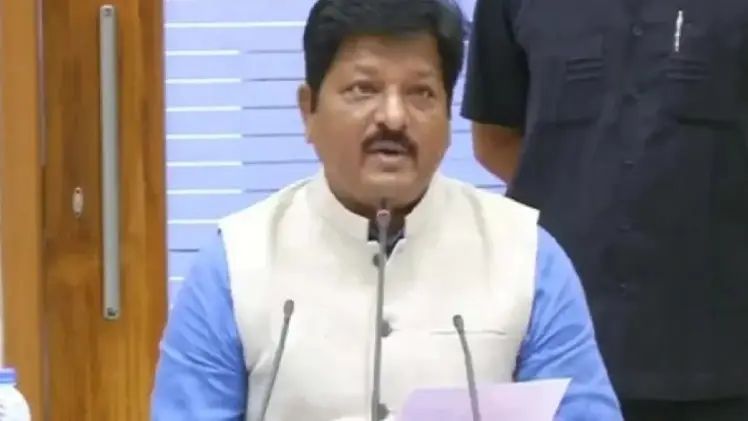 ପଦାରେ ବିଜେଡି କଳିି , ରାଜ୍ୟସଭା ସାଂସଦ ସସ୍ମିତ ପାତ୍ରଙ୍କ ବିରୋଧରେ ନବୀନଙ୍କୁ ଚିଠି କଲେ ପ୍ରତାପ ଜେନା