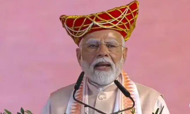 ‘ନାରୀଶକ୍ତିକୁ ଚାଲେଞ୍ଜ କରି ବିନାଶକୁ ଡାକିଛନ୍ତି ଆତଙ୍କବାଦୀ’: ଭୋପାଳରେ ରଣହୁଙ୍କାର ଦେଲେ ମୋଦି