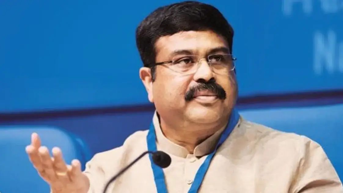 ଦେଶର ସମସ୍ତ ଶିକ୍ଷାନୁଷ୍ଠାନରେ ଲଗାଯିବ ୧୦ କୋଟି ଗଛ : ଶିକ୍ଷାମନ୍ତ୍ରୀ