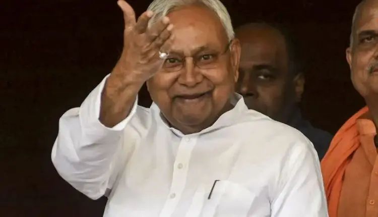 ନୀତିଶଙ୍କ ନିର୍ବାଚନ ମୋହରା: ବଢିଲା ବିଧବା, ବୃଦ୍ଧ ଆଉ ଦିବ୍ୟାଙ୍ଗଙ୍କ ପେନସନ୍