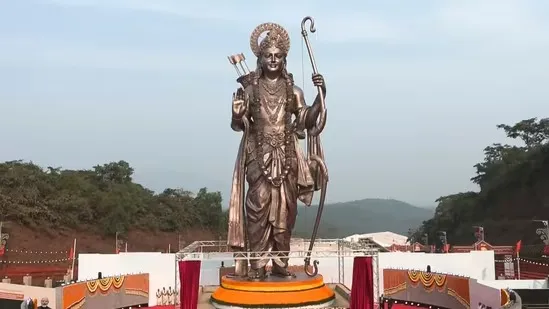 ଶ୍ରୀରାମଙ୍କ ୭୭ ଫୁଟ ଉଚ୍ଚ ବିଶ୍ବର ସବୁଠାରୁ ବଡ କାଂସ୍ୟ ପ୍ରତିମୂର୍ତ୍ତିର ଅନାବରଣ କଲେ ପ୍ରଧାନମନ୍ତ୍ରୀ