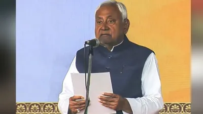 ମୁଖ୍ୟମନ୍ତ୍ରୀ ଭାବେ ଶପଥ ନେଲେ ନୀତିଶ କୁମାର