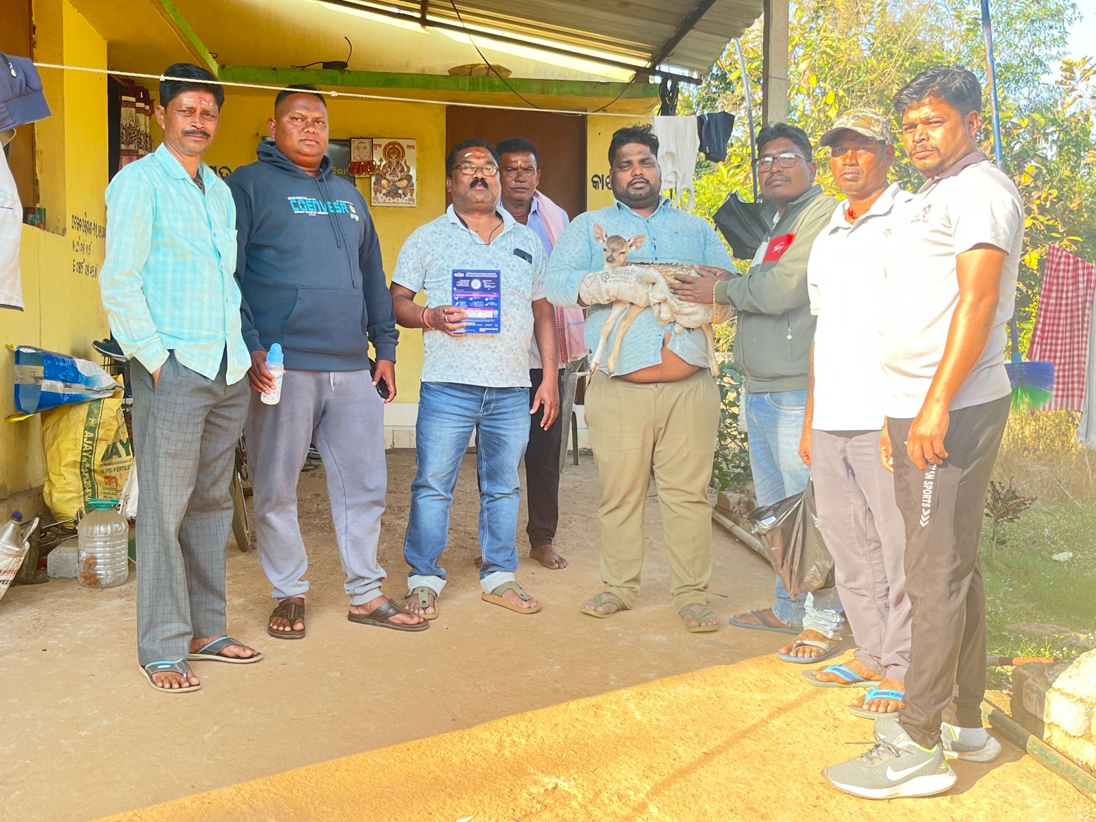 ଅନୁଗୋଳ ବନ ବିଭାଗର ଉଦ୍ଧାର କାର୍ଯ୍ୟ: ବିନ୍ଦୁଯୁକ୍ତ ହରିଣ ଉଦ୍ଧାର