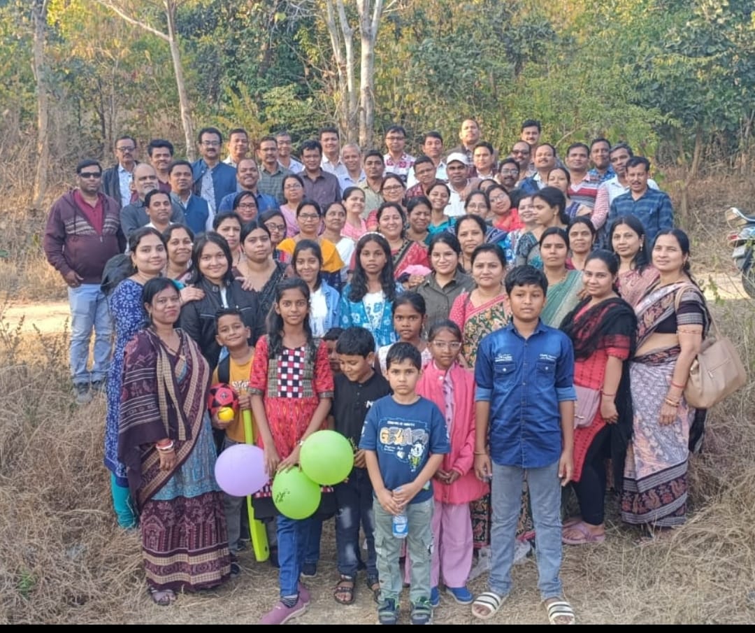 ହାଇସ୍କୁଲ ଶିକ୍ଷକ ଶିକ୍ଷୟିତ୍ରୀଙ୍କ ଭିକ୍ଟୋରିଆ ସାଗରରେ ବନ୍ଧୁମିଳନ