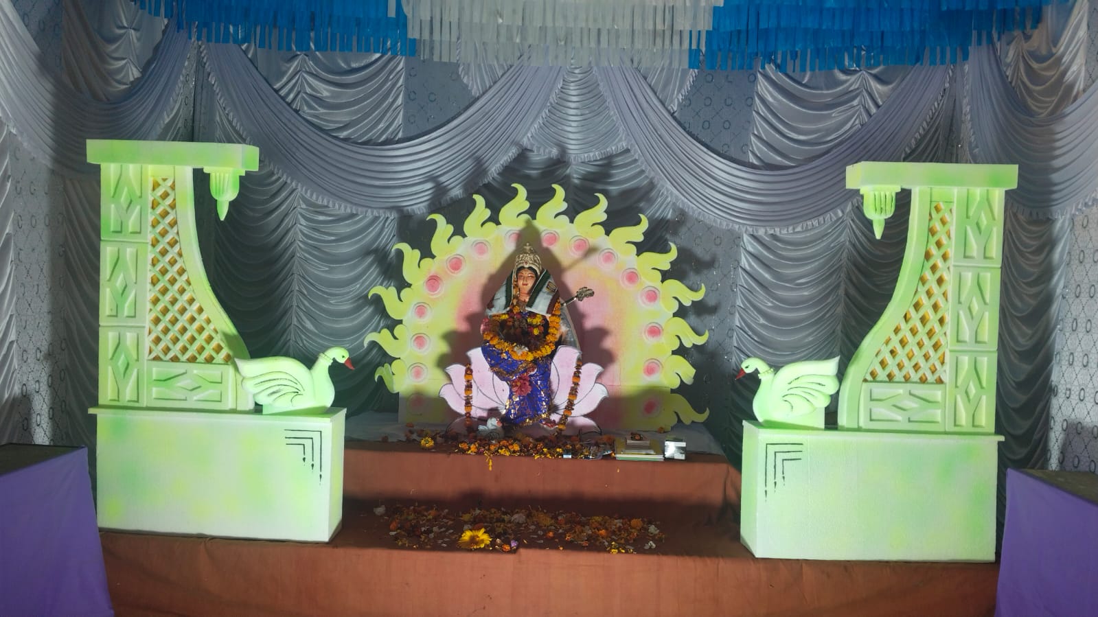 ସିଦ୍ଧିଦାତ୍ରୀ ମା ‘ ସରସ୍ବତୀ ଙ୍କ ପୂଜାର୍ଚନା ମହାସମାରୋହ ରେ ପାଳିତ: ଶତାଧିକ କୁନି ଛୁଆ ଖଡ଼ି ଛୁଇଁଲେ
