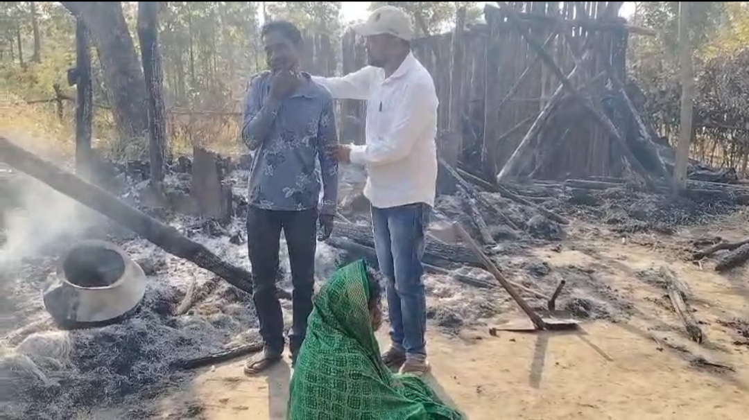 ଜଳିଗଲା ନୀଳମଣି ପଧାଙ୍କ ଘର……..