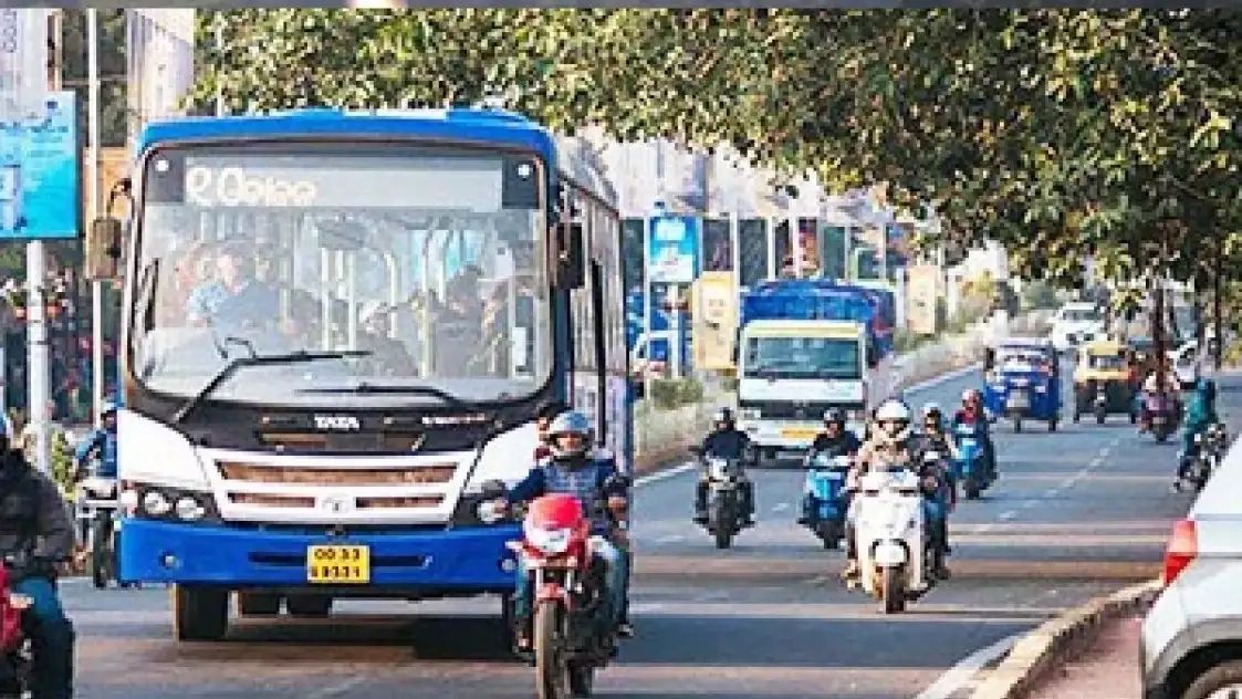 ଏଣିକି ମହିଳା ଡ୍ରାଇଭର ଚଲାଇବେ ‘ଆମ ବସ୍’
