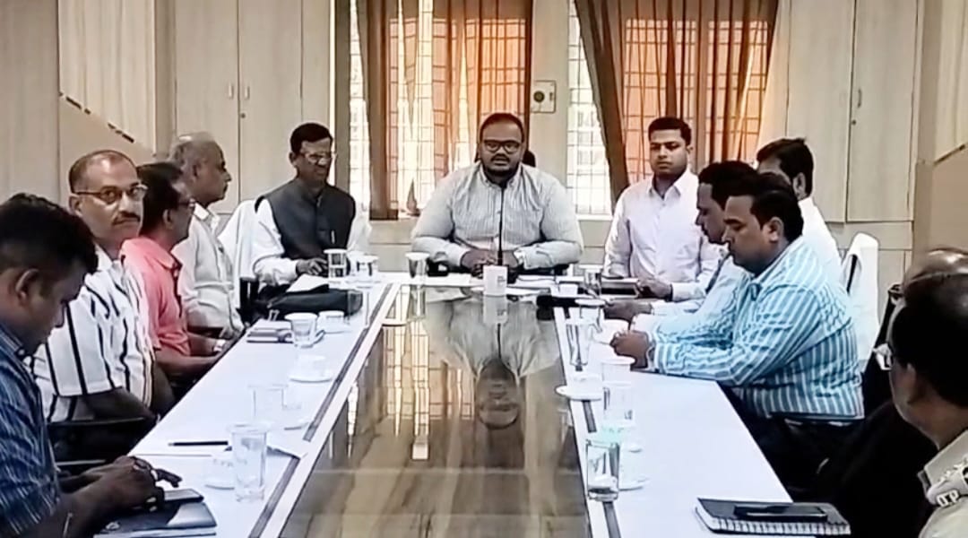 ଖଲ୍ଲିକୋଟ ୟୁନିଭରସିଟି ଖେଳ ପଡ଼ିଆରେ ଅନୁଷ୍ଠିତ ହେବାକୁ ଥିବା “୩ୟ ଗଞ୍ଜାମ ଜିଲ୍ଲା ସ୍ୱାସ୍ଥ୍ୟ ମହୋତ୍ସବ ଉପଲକ୍ଷେ ଏକ ପ୍ରସ୍ତୁତି ବୈଠକ