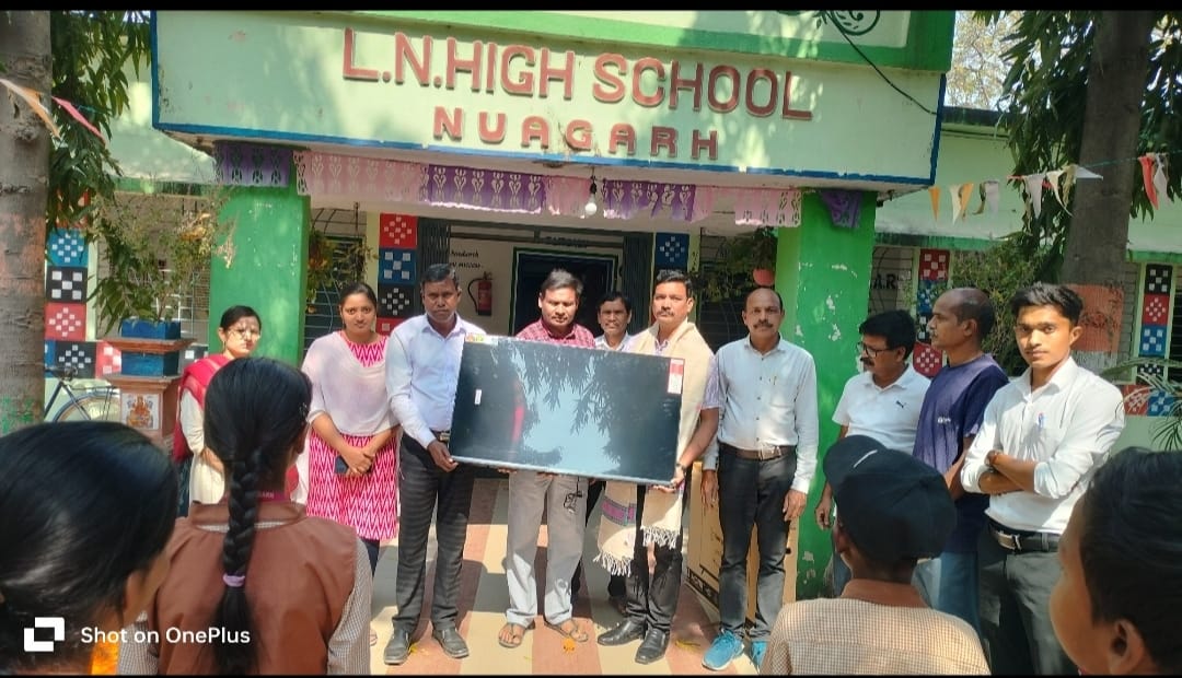 ନୂଆଗଡ ହାଇସ୍କୁଲ ରେ ଆଲୁମିନି ସମ୍ବର୍ଦ୍ଧନା ସଭା