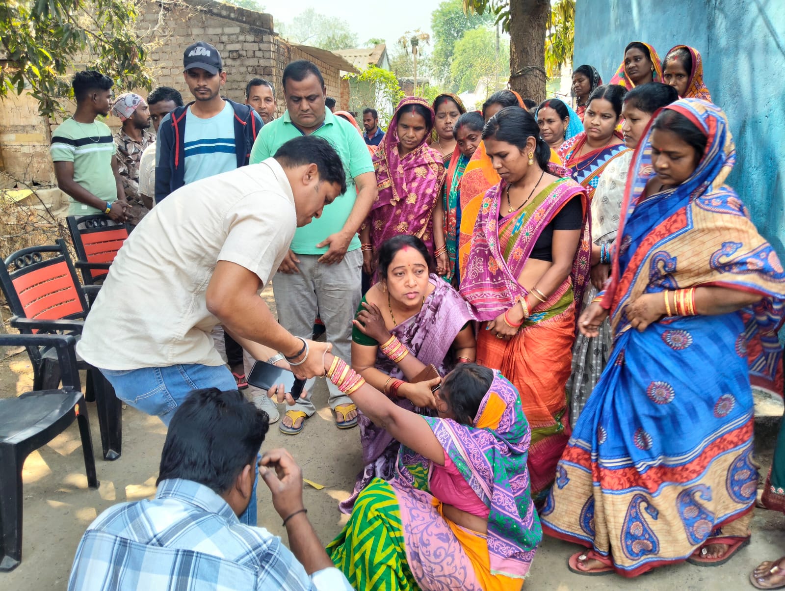 ସମବେଦନା ଜଣାଇଲେ ପୀଡିତା ପରିବାରଙ୍କୁ ଡାକ୍ତର ଦେବେନ୍ଦ୍ର ସିଂ