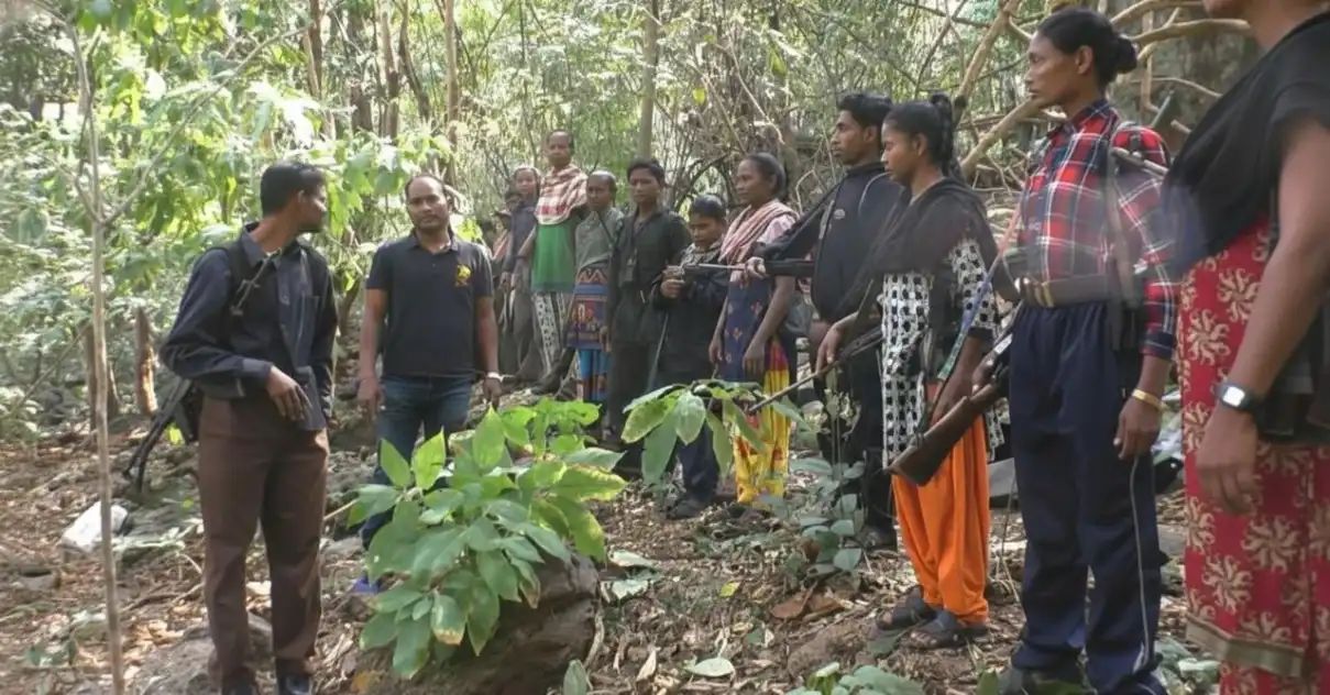 ରାୟଗଡ଼ାରେ ୧୪ ଜଣଙ୍କ ସହିତ ପ୍ରମୁଖ ମାଓ ନେତା ନିଖିଲ ଆତ୍ମସମର୍ପଣ