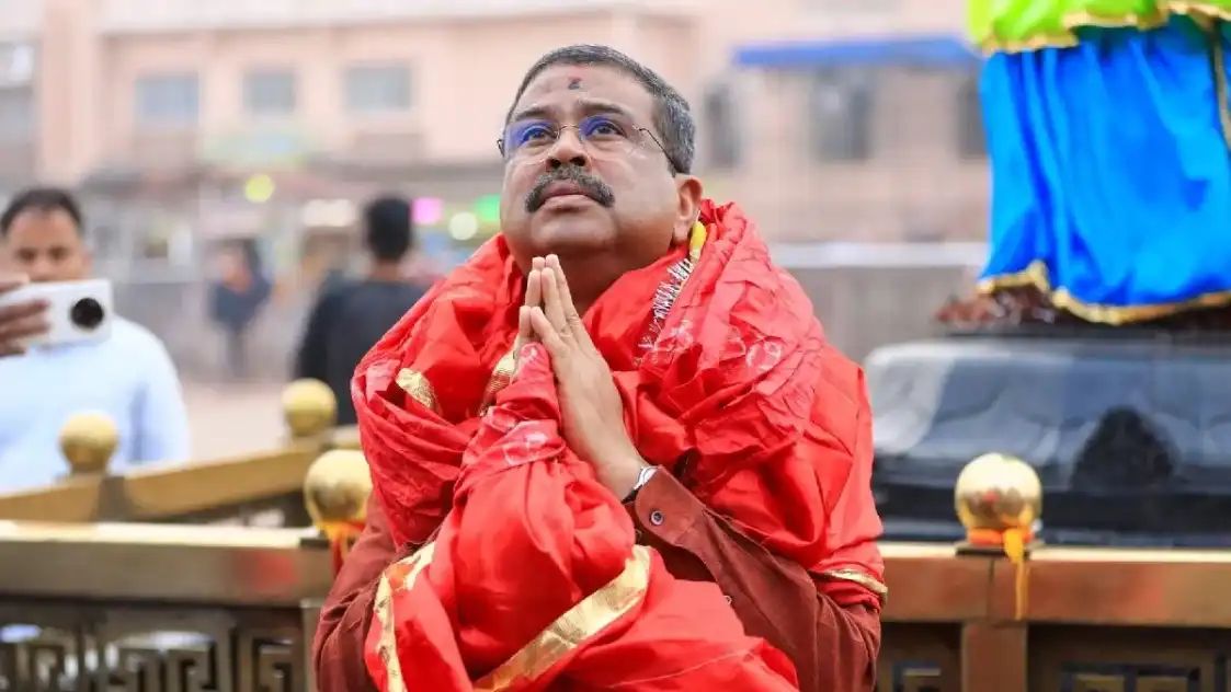 ଶ୍ରୀମନ୍ଦିର ଯାଇ ମହାପ୍ରଭୁଙ୍କ ଦର୍ଶନ କଲେ କେନ୍ଦ୍ରମନ୍ତ୍ରୀ ଧର୍ମେନ୍ଦ୍ର ପ୍ରଧାନ