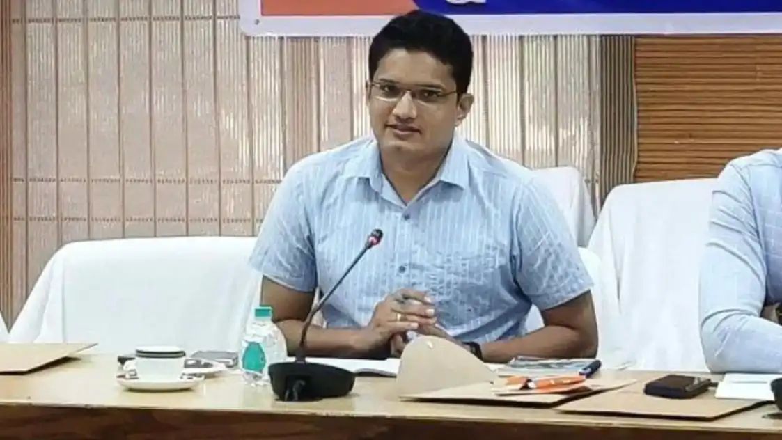 କଟକ ଜିଲ୍ଲାପାଳଙ୍କୁ ସ୍ୱାଧିକାର ଭଙ୍ଗ ନୋଟିସ୍