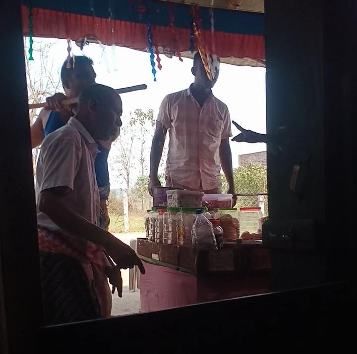 ପୋଖରୀ ମାଛପାଇଁ ଦାଦାକୁ ହତ୍ୟା ଧମକ.. ଥାନାରେ ଏତଲା ପରେ ନିରବଦ୍ରଷ୍ଟା ପୋଲିସ…….