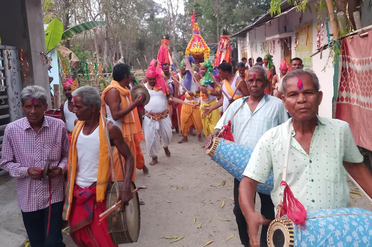 ଲଙ୍ଗୁଳିଆବେଡାରେ ଦଶଦୋଳ ମହୋତ୍ସବ