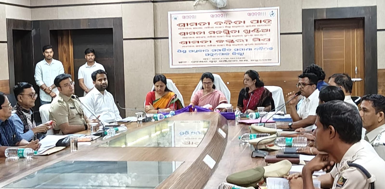 ଶିଶୁ ଅଧିକାର ସୁରକ୍ଷା ଆୟୋଗ ଅଧ୍ୟକ୍ଷାଙ୍କ ଅନୁଗୋଳ ଜିଲ୍ଲା ଗସ୍ତ