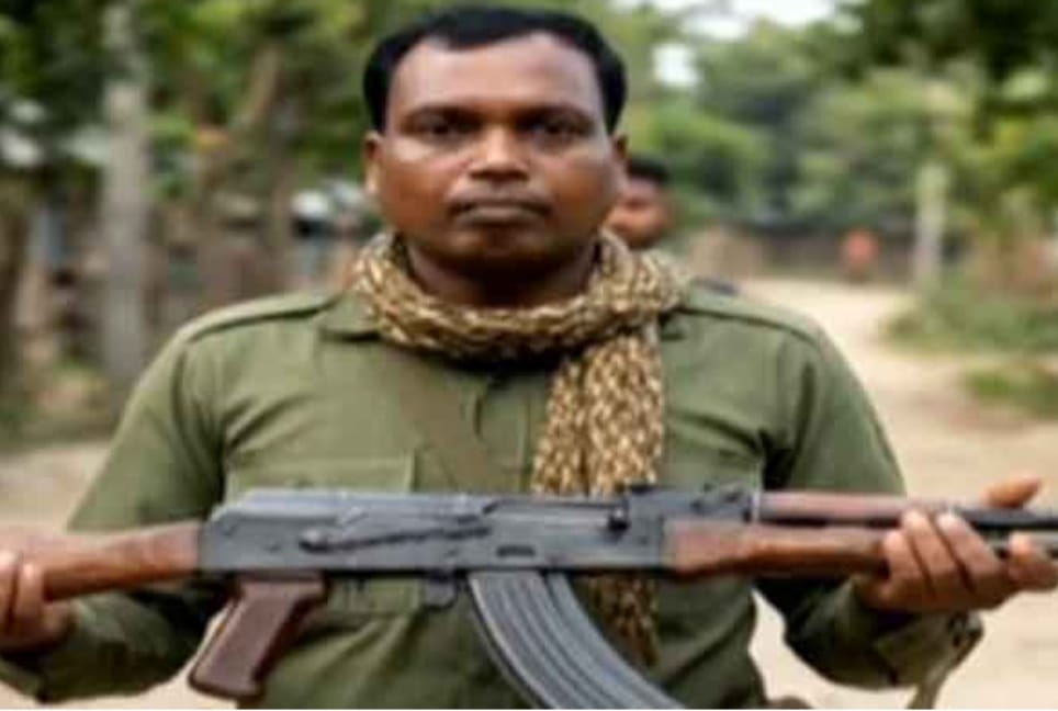 ମୋଷ୍ଟ ୱାଣ୍ଟେଡ୍‌ ନକ୍ସଲ ନେତା ଶୁକ୍ରୁ ସମେତ ୪ ଜଣ ନକ୍ସଲ କନ୍ଧମାଳ ପୋଲିସ ନିକଟରେ ଆତ୍ମସମର୍ପଣ