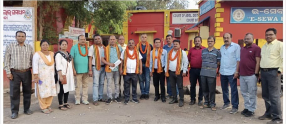 ଫୁଲବାଣୀ ଓକିଲ ସଂଘର ନିର୍ବାଚନ: ସଭାପତି ଭଗବାନ ମହାନ୍ତି ଓ ସମ୍ପାଦକ ପୂର୍ଣ୍ଣଚନ୍ଦ୍ର ତ୍ରିପାଠୀ ନିର୍ବାଚିତ