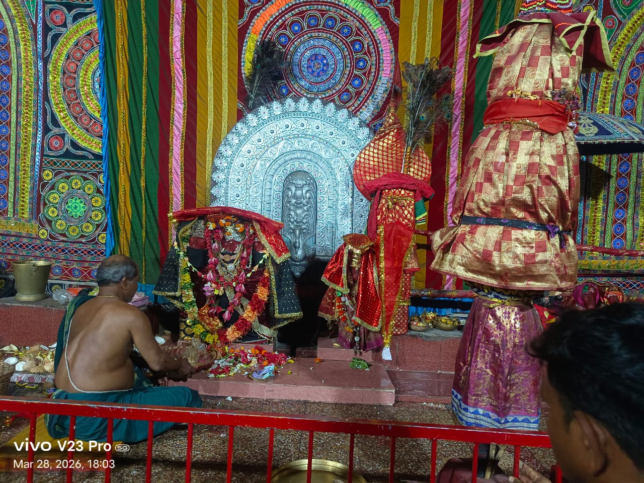 ୩୧ରେ ମାଆ ହିଙ୍ଗୁଳାଙ୍କ ପାଟବାରୀ ତଥା ନବକଳେବର ଉତ୍ସବ ।(ପ୍ରତି ଘରେ ଦ୍ଵୀପ ପ୍ରଜ୍ବଳନ ଓ ଶାକାହାରୀ ଭୋଜନ ପାଇଁ ରାଜାଙ୍କ ନିବେଦନ)