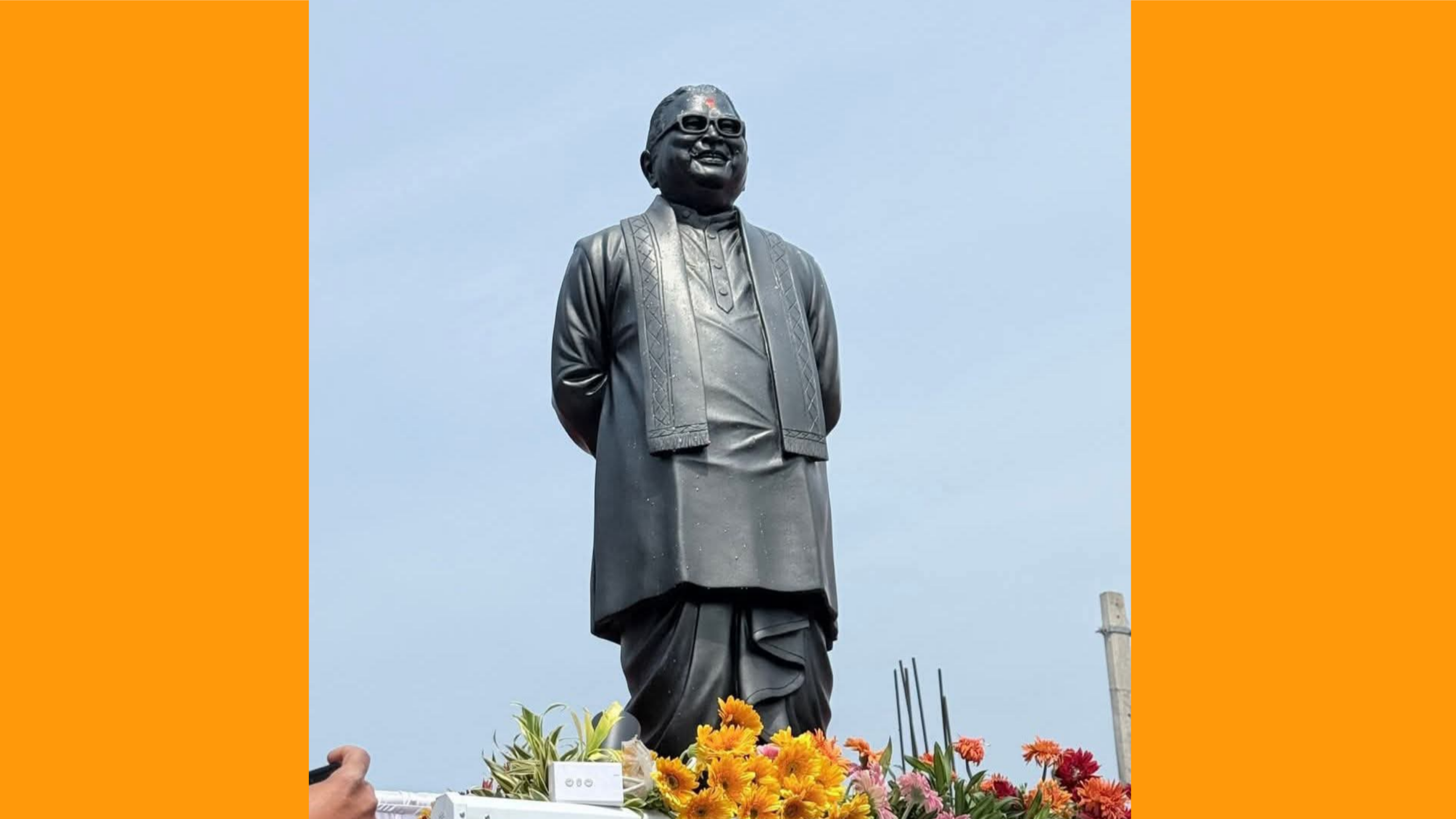 ପୂର୍ବତନ କେନ୍ଦ୍ରମନ୍ତ୍ରୀ ଡାକ୍ତର ଦେବେନ୍ଦ୍ର ପ୍ରଧାନଙ୍କୁ ଶ୍ରଦ୍ଧାଂଜଳି ଜ୍ଞାପନ କରିଛନ୍ତି ମୁଖ୍ୟମନ୍ତ୍ରୀ ମୋହନ ଚରଣ ମାଝୀ