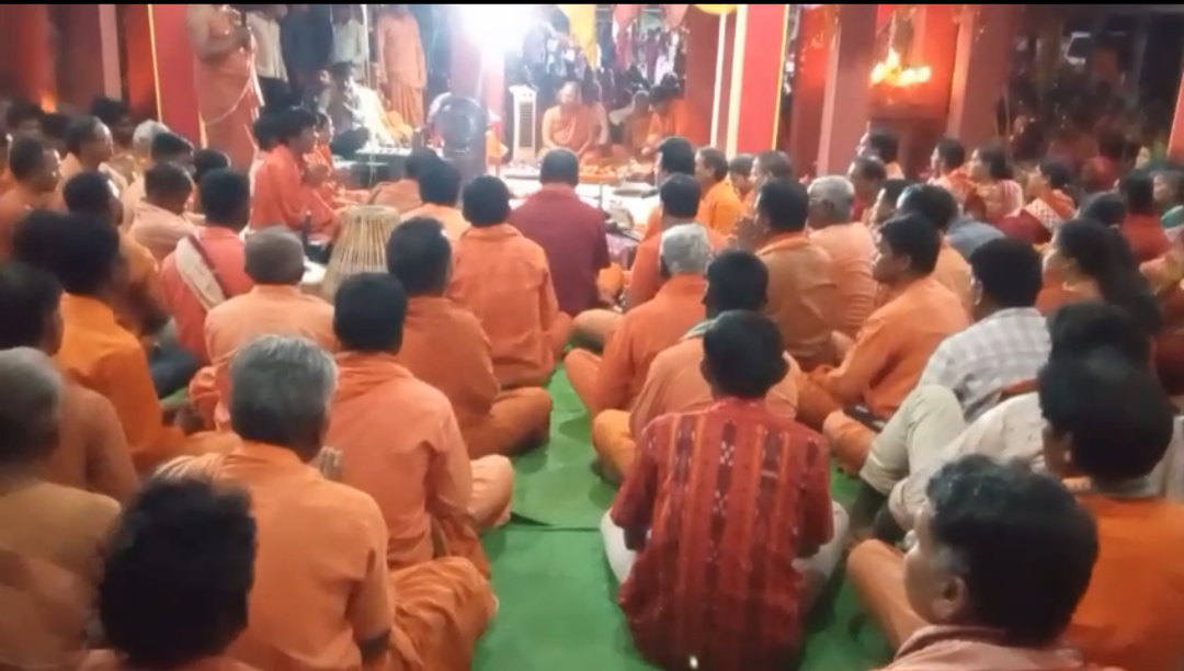 ଦୋଳପୂର୍ଣ୍ଣିମା ଅବସରରେ ଅନ୍ତରଙ୍ଗିମହିମା ମଠରେ ଗୁରୁ ପୂଜନ ଦିବସ ପାଳିତ