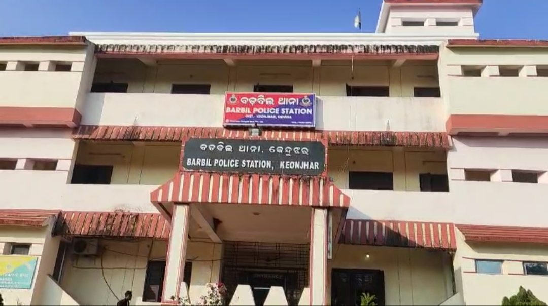 ଦୃତଗତିରେ ଗାଡ଼ି ଚାଳନା ଯୋଗୁ ଦୁର୍ଘଟଣା, ଦୁର୍ଘଟଣାରେ ଯୁବକ ମୃତ