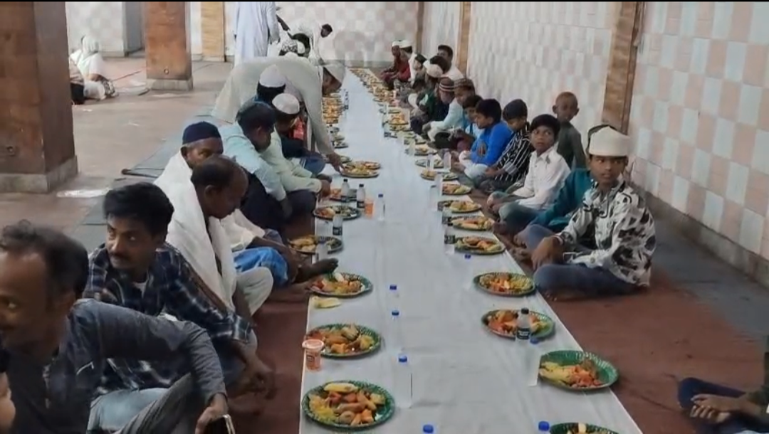 ସାମାଜିକ ସଂଗଠନ ବିଦ୍ୱାନ ପକ୍ଷରୁ ଇଫତାୟର ପାର୍ଟୀ