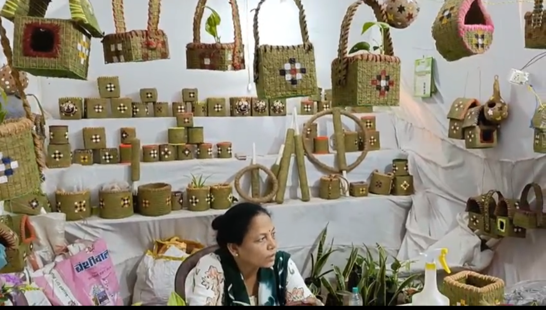 ଗ୍ରାହକଙ୍କ ମନ ଜିଣୁଛି ‘ଓଡ଼ିଶା ଦେଶୀମେଳା’