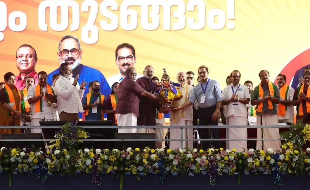 ଏର୍ଣ୍ଣାକୁଲମ୍‌ରେ ୧୧ ହଜାର କୋଟିର ବିକାଶ ପ୍ରକଳ୍ପର ଉଦଘାଟନ ଓ ଲୋକାର୍ପଣ କଲେ ପ୍ରଧାନମନ୍ତ୍ରୀ