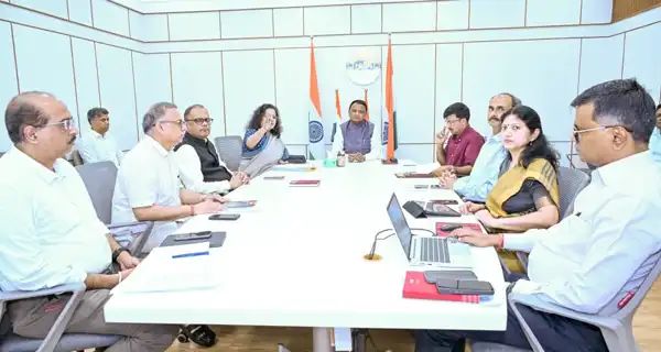 ପଶ୍ଚିମ ଏସିଆ ସଙ୍କଟ: ଅତ୍ୟାବଶ୍ୟକ ସାମଗ୍ରୀର ସ୍ଥିତି ନେଇ ମୁଖ୍ୟମନ୍ତ୍ରୀ ମୋହନ ମାଝୀଙ୍କ ଉଚ୍ଚସ୍ତରୀୟ ସମୀକ୍ଷା