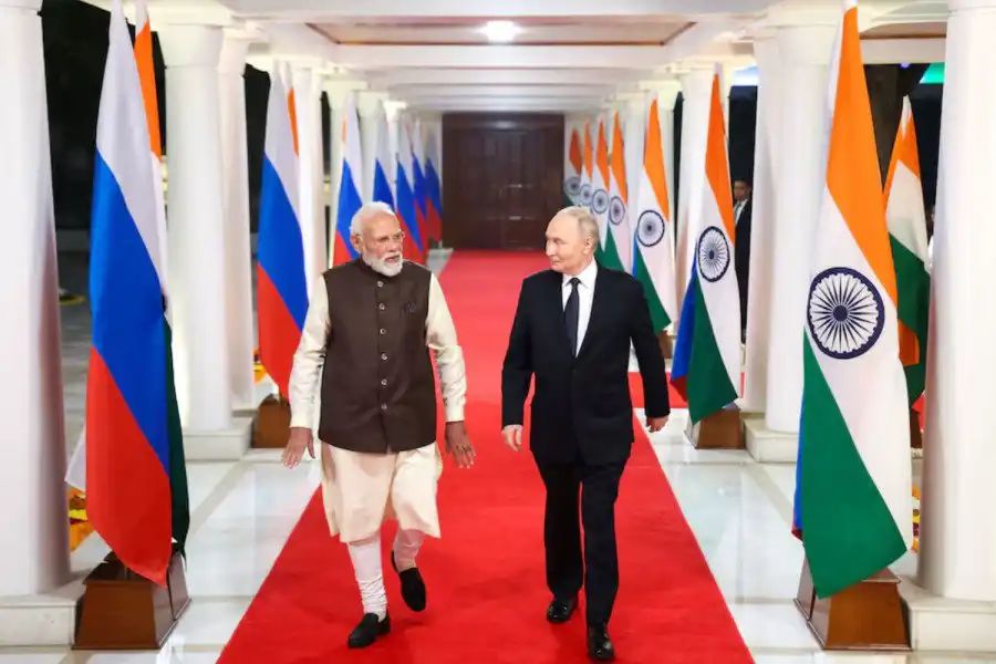 ରୁଷ୍‌ -ଭାରତ ଦ୍ବିପାକ୍ଷିକ କଥାବାର୍ତ୍ତା- ଅଧିକ ତୈଳ ଓ ପ୍ରାକୃତିକ ଗ୍ୟାସ ଯୋଗାଣ କରିବାକୁ ମସ୍କୋର ପ୍ରସ୍ତାବ