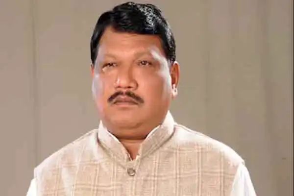 ମୁଖ୍ୟମନ୍ତ୍ରୀଙ୍କୁ ଭେଟିଲେ ଜୁଏଲ ଓରାମ