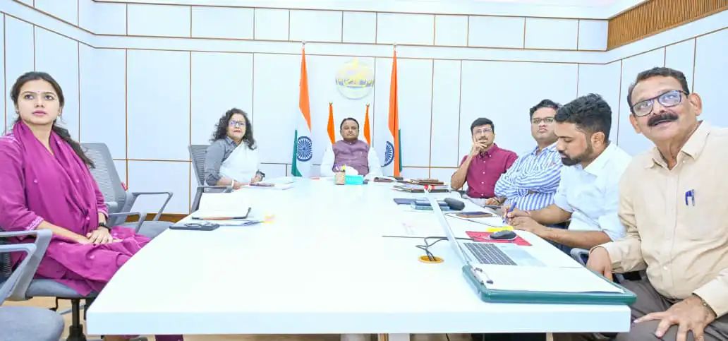 ଗୋଦାବରୀଶ ମିଶ୍ର ଆଦର୍ଶ ବିଦ୍ୟାଳୟ କଳେବର ସମ୍ବନ୍ଧରେ ମୁଖ୍ୟମନ୍ତ୍ରୀଙ୍କ ବୈଠକ