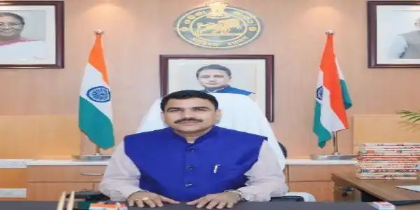 ଘରୋଇ ସ୍କୁଲ ନିୟମ ନ ମାନିଲେ ହେବ ଦୃଢ଼ କାର୍ଯ୍ୟାନୁଷ୍ଠାନ – ମନ୍ତ୍ରୀ