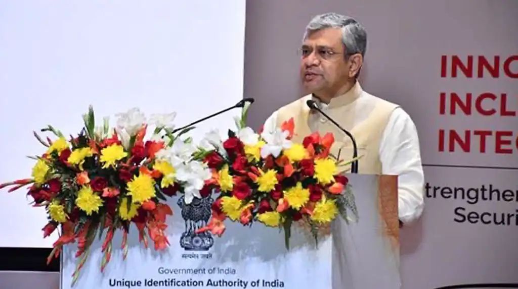 ଓଡିଶାରେ ୯୦,୦୦୦ କୋଟିର ରେଳ ଭିତ୍ତିଭୂମି ପ୍ରକଳ୍ପ କାର୍ଯ୍ୟକାରୀ ହେଉଛି: ଅଶ୍ୱିନୀ ବୈଷ୍ଣବ