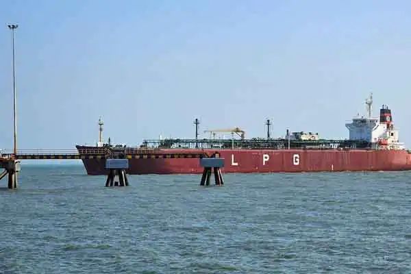 ହର୍ମୁଜ ଦେଇ ଭାରତ ଆସୁଥିବା ଜାହାଜ ଉପରେ ଆଇଆରଜିସିର ହମଲା