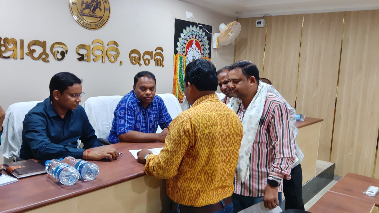 ୬୩ଜନ ଅଭିଯୋଗ ଶୁଣାଣି ରେ କାର୍ଯ୍ୟକାରୀ କେତେ…………?