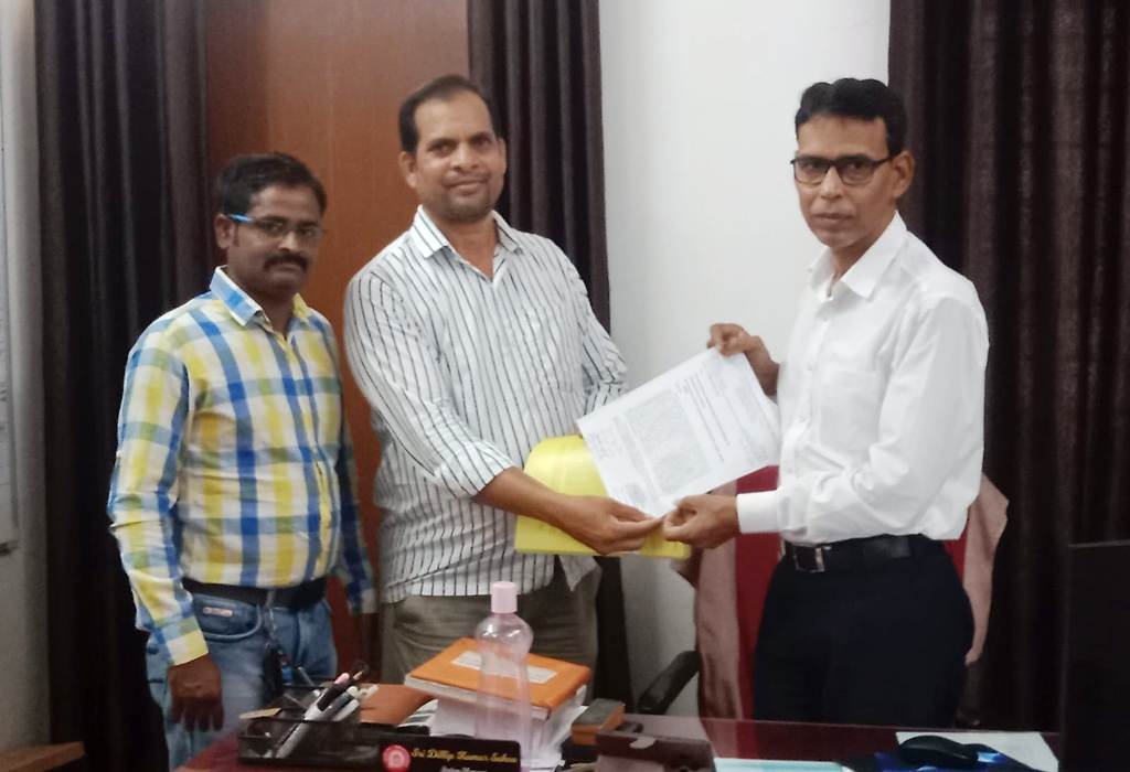 ନୂତନ ପୁରୀ-କୋରାପୁଟ ଏକ୍ସପ୍ରେସ୍ ତାଳଚେର ଷ୍ଟେସନ୍ ଦେଇ ଯିବା ପାଇଁ ଏଆରଏମ୍ ଜରିଆରେ ଦାବୀପତ୍ର ପ୍ରଦାନ