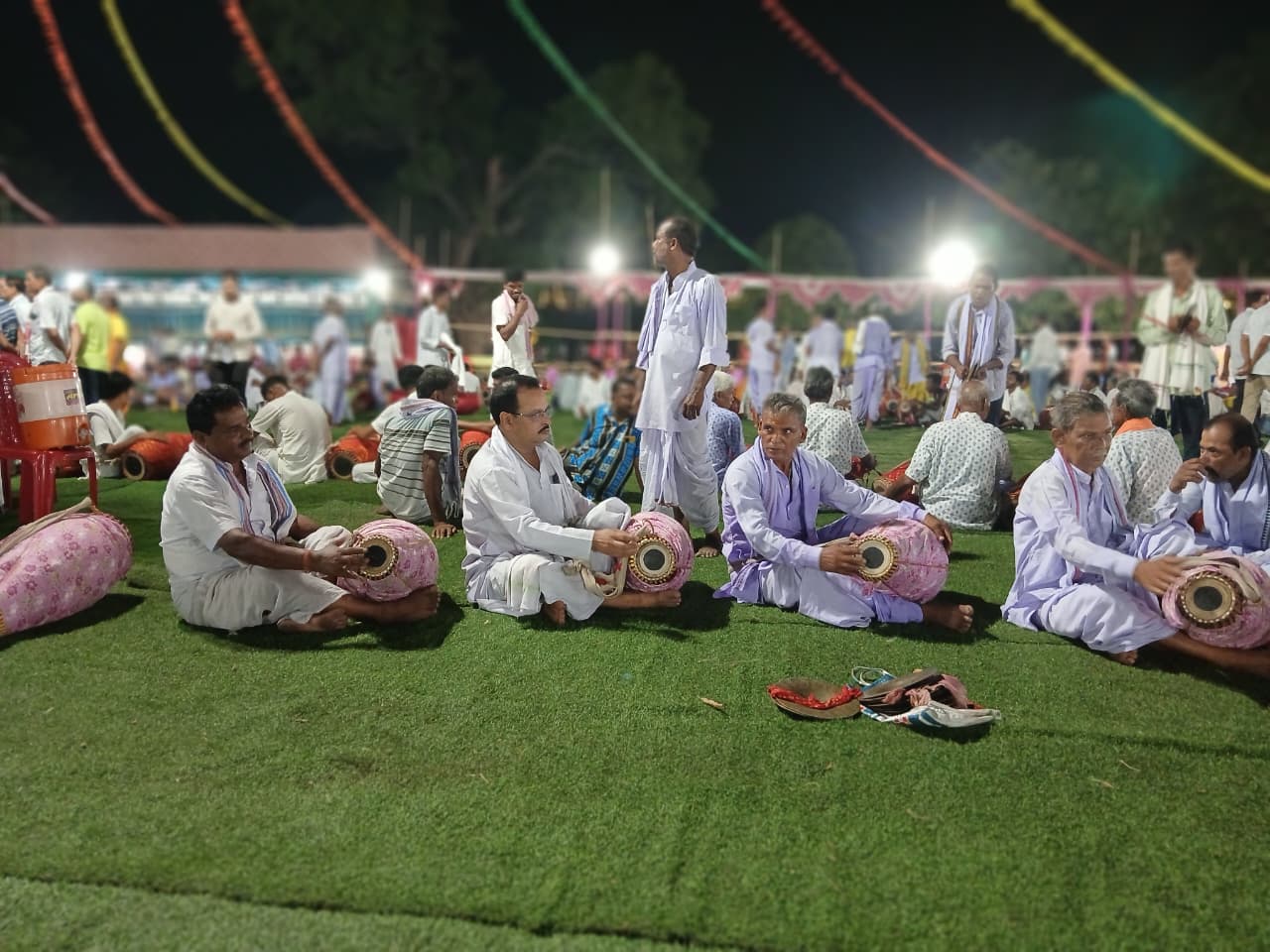 ରୋଢାସର ଗ୍ରାମବାସୀଙ୍କ ପକ୍ଷରୁ ବିଶ୍ବଶାନ୍ତି ମହାଜଜ୍ଞ