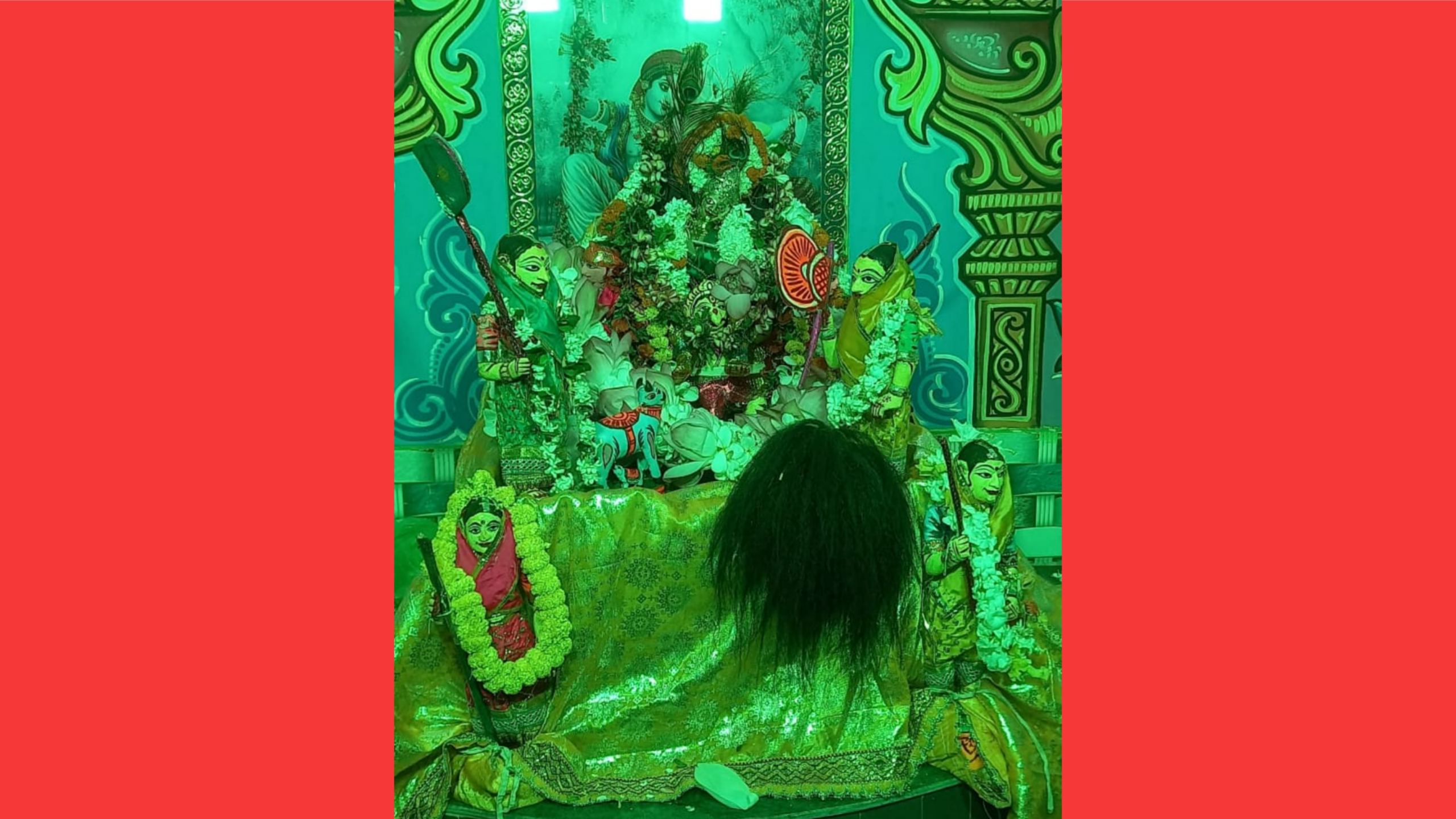 ଏକୋଇଶି ଦିନ ଧରି ଚନ୍ଦନ ଯାତ୍ରା ଚାଲୁଥିବା ବେଳେ ଶେଷ ପାଞ୍ଚ ଦିନ ମଦନ ମୋହନ ଙ୍କ ବିଭିନ୍ନ ବେଶ ଅନୁଷ୍ଠିତ