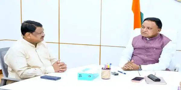 ମୁଖ୍ୟମନ୍ତ୍ରୀଙ୍କୁ ଭେଟିଲେ ଜୁଏଲ ଓରାମ