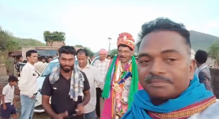 ଅବସର ପ୍ରଧାନ ଶିକ୍ଷକଙ୍କୁ ବିଦାୟ କାଳୀନ ସମର୍ଦ୍ଧନା…..!