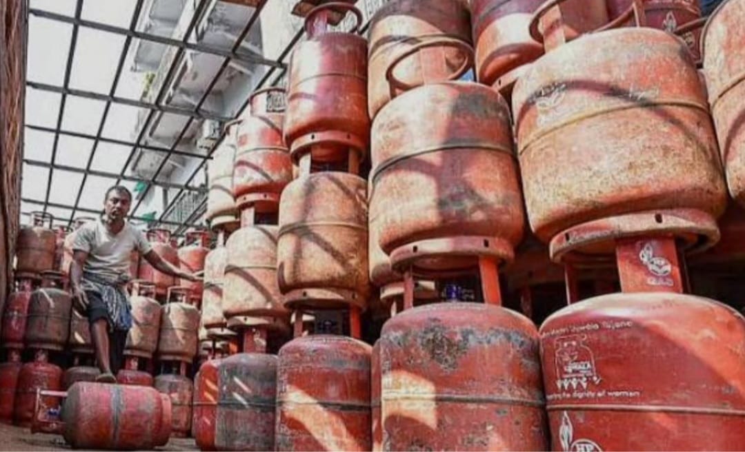 ଘରୋଇ ଏଲପିଜି ସିଲିଣ୍ଡର ଦର ୨୯ ଟଙ୍କା ବୃଦ୍ଧି
