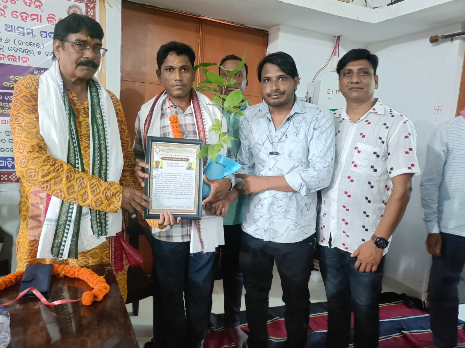 “ଯୁବକବି ଦୁର୍ଲ୍ଲଭ ଗଡତିଆ ପାଇଲେ “ରୋହିତ ନାଏକ୍ ସୁରୁତା ସମ୍ମାନ୍”