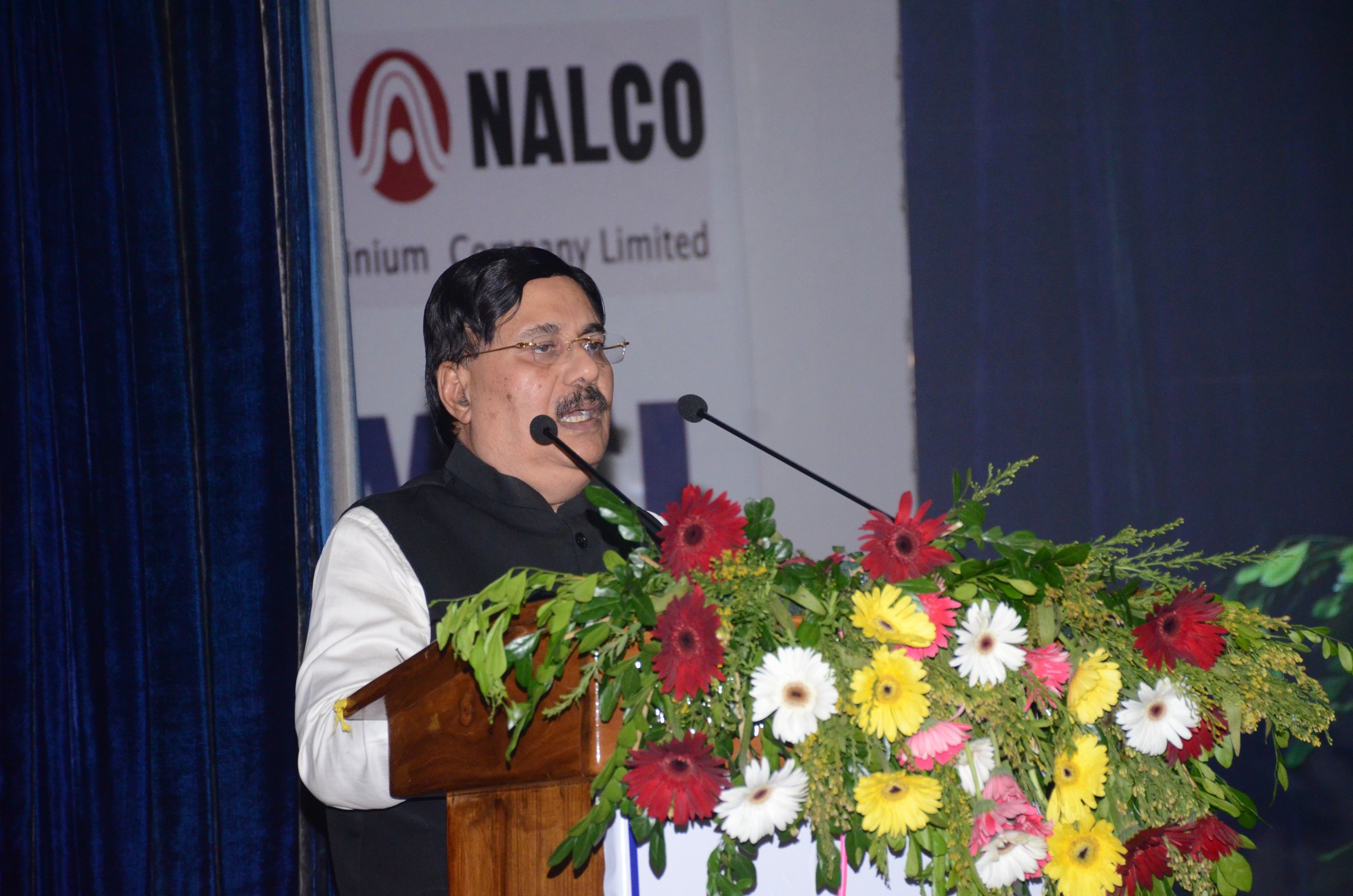 କର୍ପୋରେଟ୍ ନେତୃତ୍ବ ଉପରେ ଦୁଇ ଦିନିଆ ସେମିନାର ଉଦ୍‌ଘାଟନ କରି ଡଃ ତପନ ଚାନ୍ଦଙ୍କ ଆହ୍ବାନ – “ସ୍ବାବଲମ୍ବୀ ଯୁବା, ସମୃଦ୍ଧ ଓଡ଼ିଶା” ଗଠନ ପାଇଁ ଯୁବପିଢ଼ିଙ୍କୁ ଉଦ୍ୟୋଗୀ ଭାବେ ଗଢ଼ି ତୋଳନ୍ତୁ
