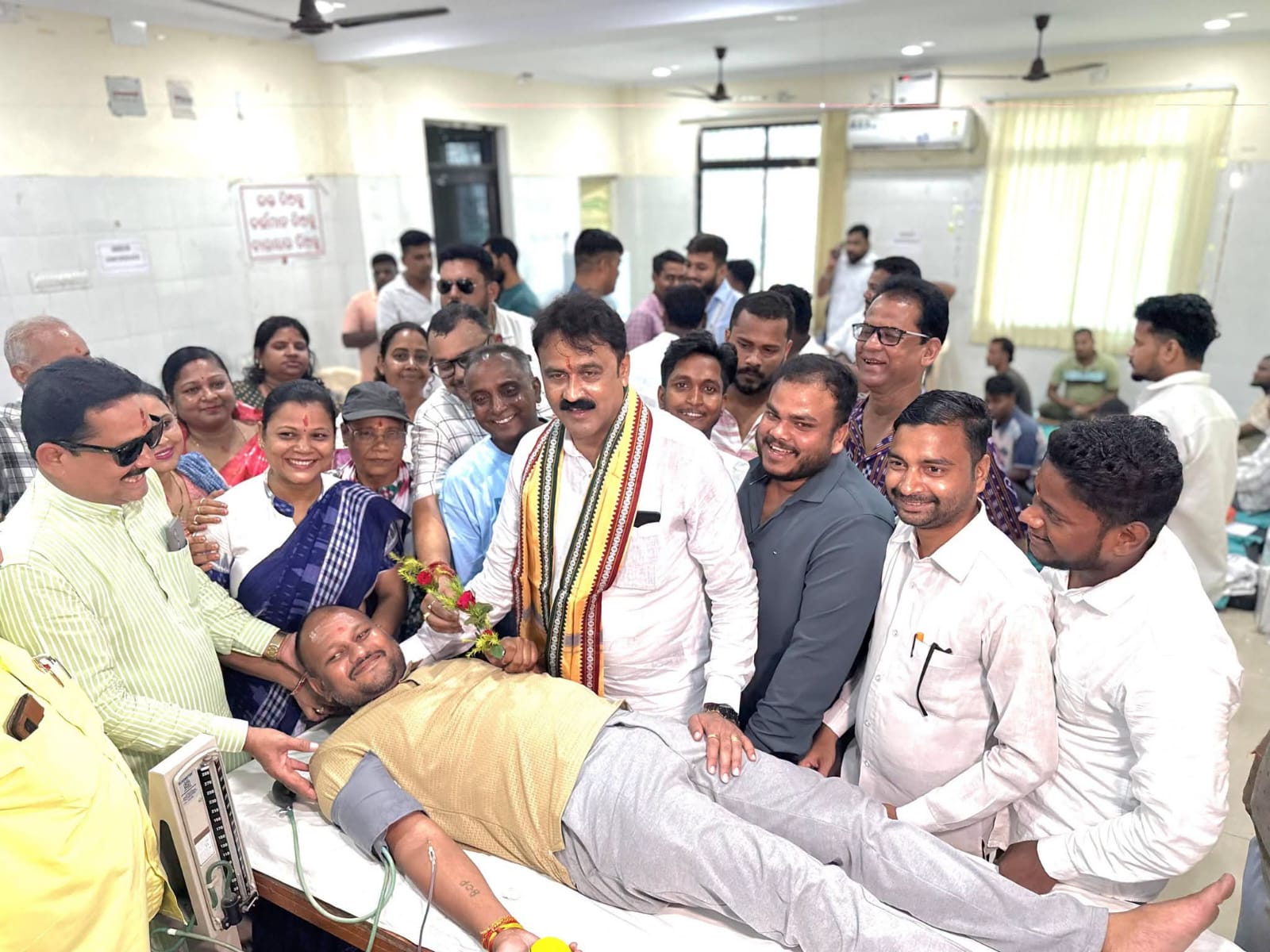 ଧର୍ମେନ୍ଦ୍ର ପ୍ରଧାନଙ୍କ ଜନ୍ମଦିନରେ ରକ୍ତଦାନ ଶିବିର, ସଂଗୃହୀତ ହେଲା ୧୦୦ ୟୁନିଟ୍ ରକ୍ତ