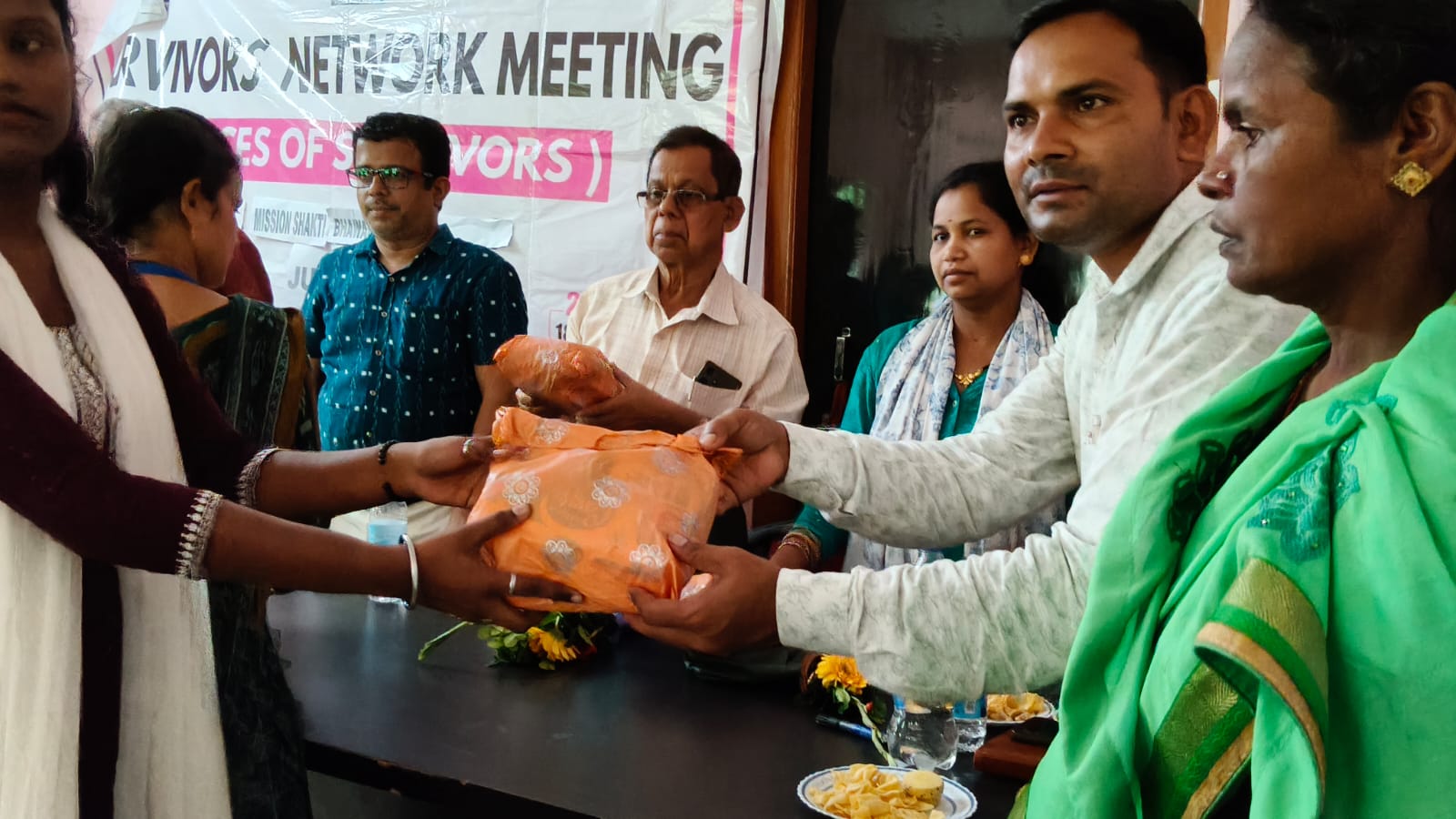 ବାଲ୍ୟ ବିବାହ ,ଶିଶୁ ଯୌନ ନିର୍ଯ୍ୟାତିତ ଓ ଅପହରଣ ହୋଇଥିବା ପୀଡିତା ଓ ସେମାନଙ୍କ ଅଭିଭାବକ ମାନଙ୍କୁ ନେଇକି ସର୍ଭାଇଭର ନେଟୱାର୍କ କାର୍ଯ୍ୟକ୍ରମ ଅନୁଷ୍ଠିତ