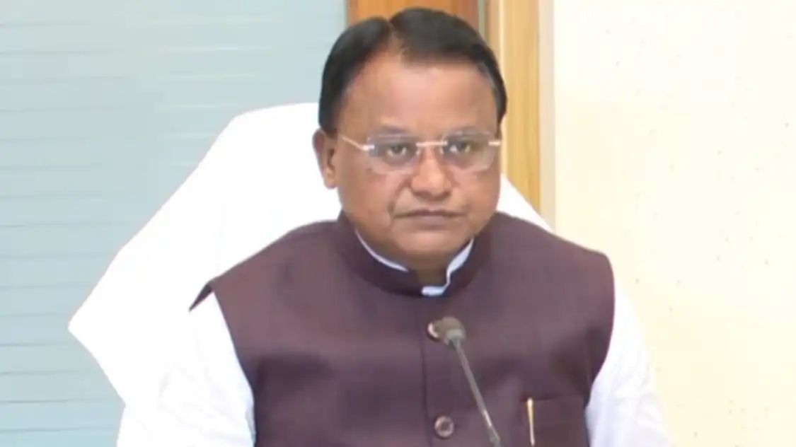 ପାଠ୍ୟପୁସ୍ତକ ତ୍ରୁଟି: ୩ ଜଣିଆ କମିଟି ଗଠିତ, ୭ ଦିନରେ ରିପୋର୍ଟ ପ୍ରଦାନ ପାଇଁ ମୁଖ୍ୟମନ୍ତ୍ରୀଙ୍କ ନିର୍ଦ୍ଦେଶ