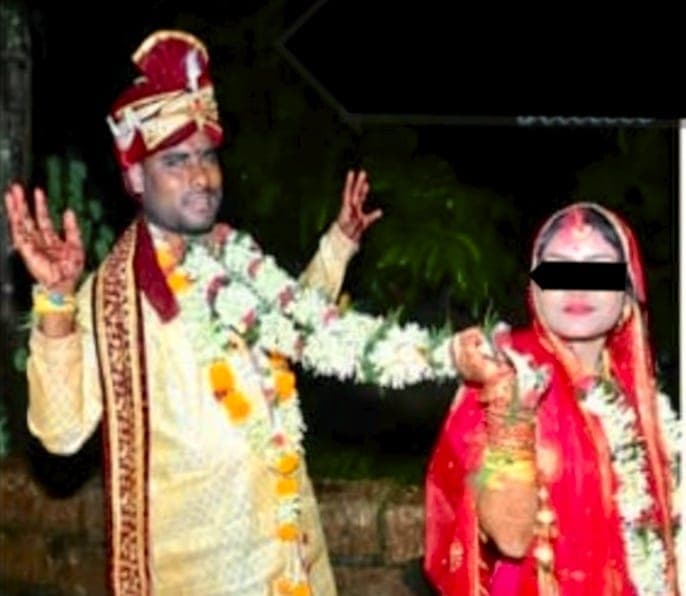 ସ୍ୱାମୀଙ୍କ ବିରୋଧରେ ନିର୍ଯାତନା ଓ ଦ୍ୱିତୀୟ ବିବାହ ଅଭିଯୋଗ, ପୋଲିସର ଦ୍ୱାରସ୍ଥ ସ୍ତ୍ରୀ