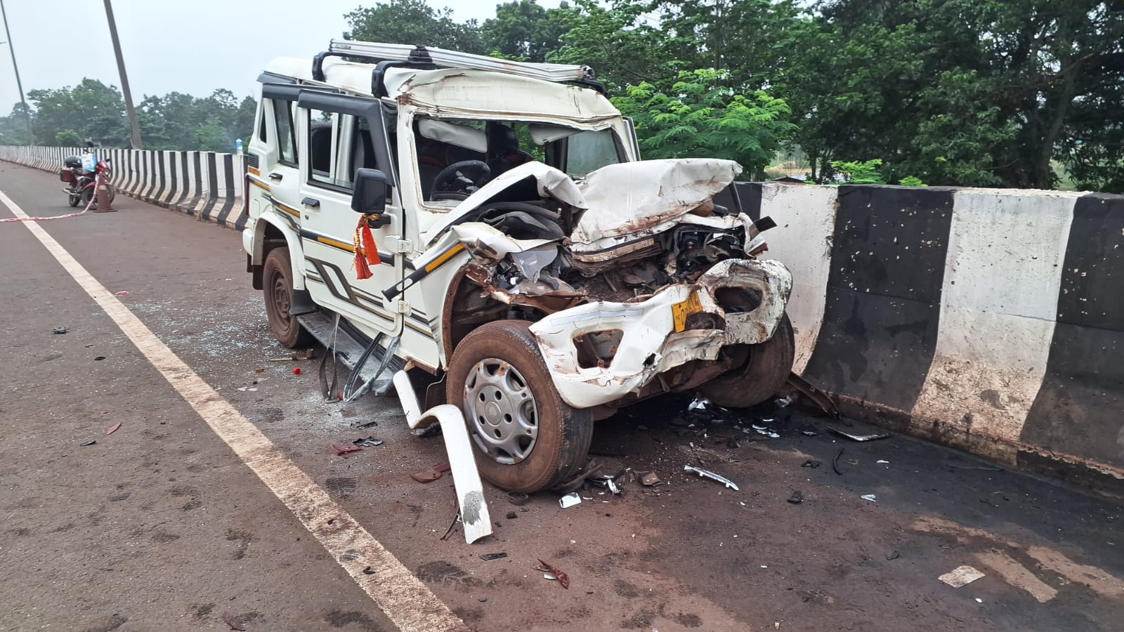 ୫୨୦ ନମ୍ବର୍ ଜାତୀୟ ରାଜପଥରେ ମର୍ମନ୍ଦୂନ୍ତ ସଡ଼କ ଦୁର୍ଘଟଣାରେ ଜଣେମୃତ ଦୁଇ ଗୁରୁତର